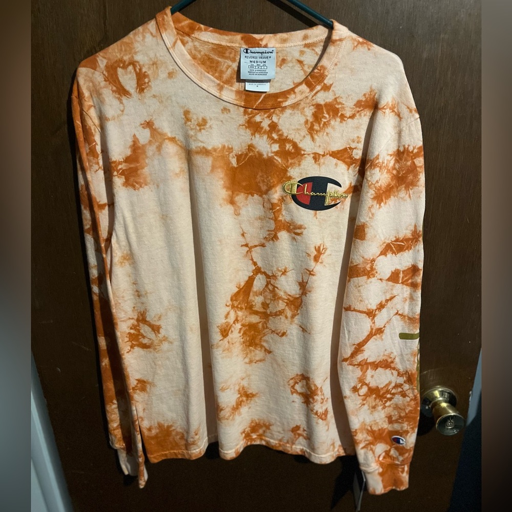 Men’s champion long sleeve shirt size M